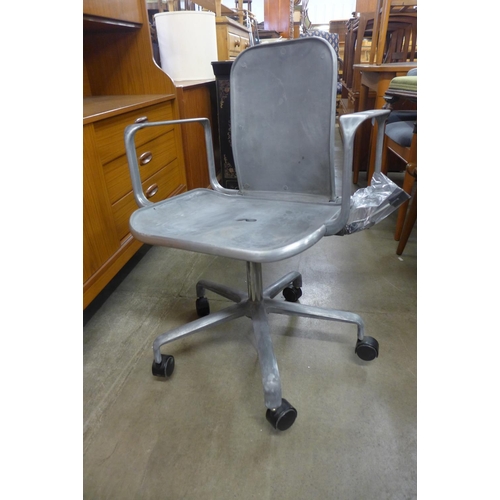 190 - A vintage Hille Supporto metal desk chair, designed by Fred Scott, a/f