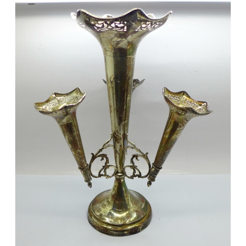 1004 - A pierced silver four trumpet epergne, Birmingham 1945, total weight 452g, weighted base, 28.5cm