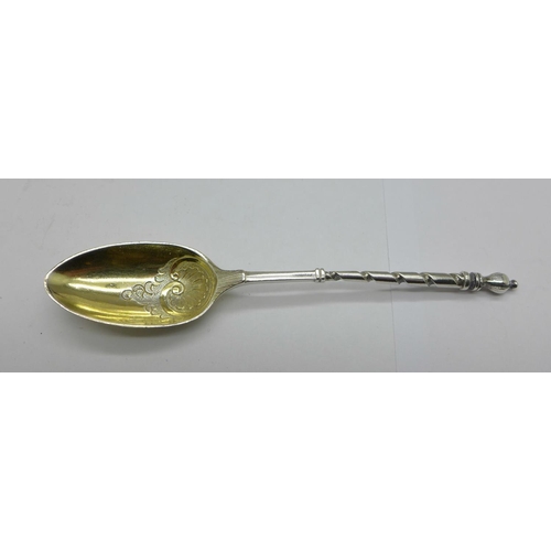 1008 - A cased set of six Victorian silver gilt spoons, George Adams, London 1880, 81g, 106mm