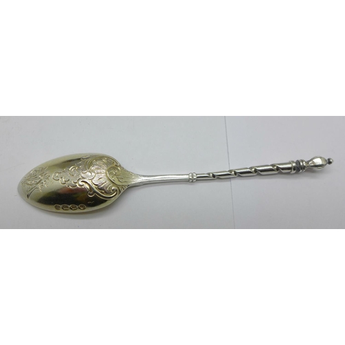 1008 - A cased set of six Victorian silver gilt spoons, George Adams, London 1880, 81g, 106mm