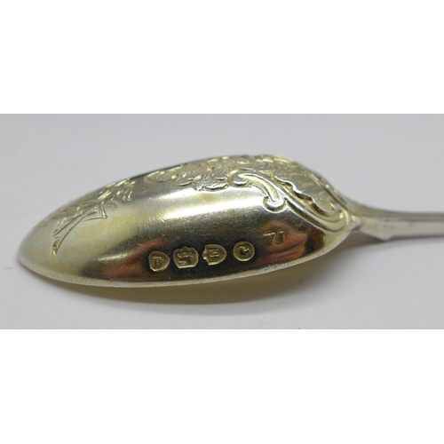 1008 - A cased set of six Victorian silver gilt spoons, George Adams, London 1880, 81g, 106mm