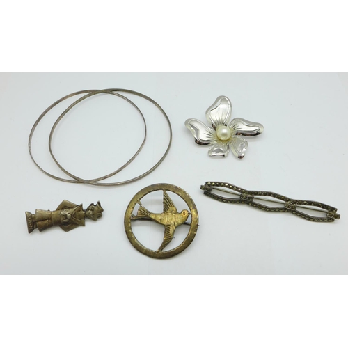 1083 - Three silver brooches, two silver bangles and a Sailor Sam badge/brooch