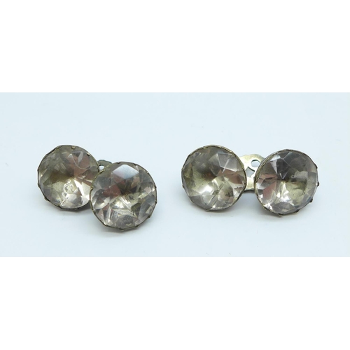 1088 - A pair of Georgian paste set cufflinks