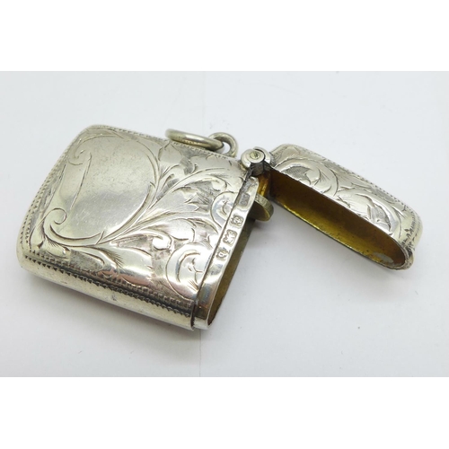 1105 - A silver vesta case, Birmingham 1901