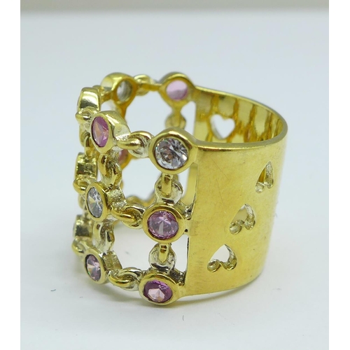 1164 - A silver gilt multi-gem set ring, Q