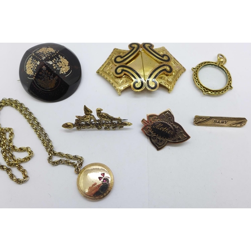 1223 - Vintage jewellery including a tortoiseshell pique brooch and a buckle, brooch lacking some gold inla... 