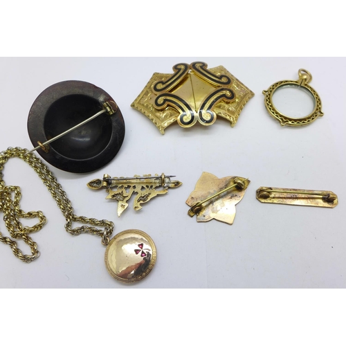 1223 - Vintage jewellery including a tortoiseshell pique brooch and a buckle, brooch lacking some gold inla... 