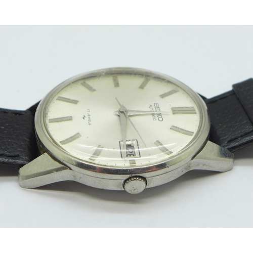 1230 - A gentleman's 1973 Seiko 7005-2000 automatic wristwatch