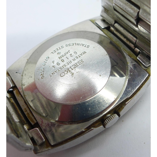 1235 - A Seiko 5 21 jewels automatic wristwatch