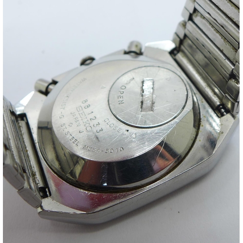 1236 - A Seiko Quartz LC memory-bank LCD wristwatch, a/f, (requires battery, not tested)