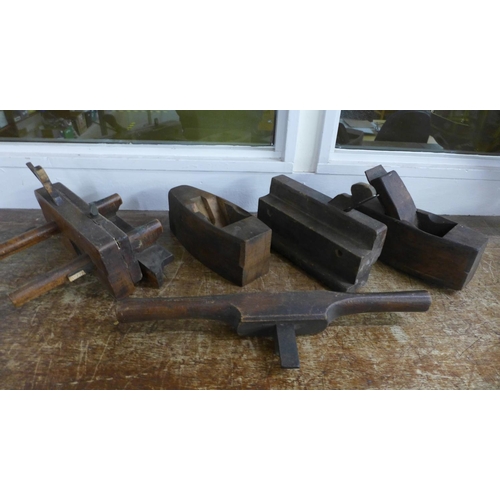 1274C - Five woodworking planes, one a/f **PLEASE NOTE THIS LOT IS NOT ELIGIBLE FOR POSTING AND PACKING**