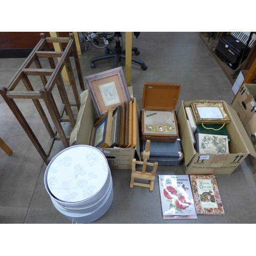 1275 - A wooden stick stand, hat boxes, a Sky Countess radio, a set of small suitcases, picture frames, pri... 