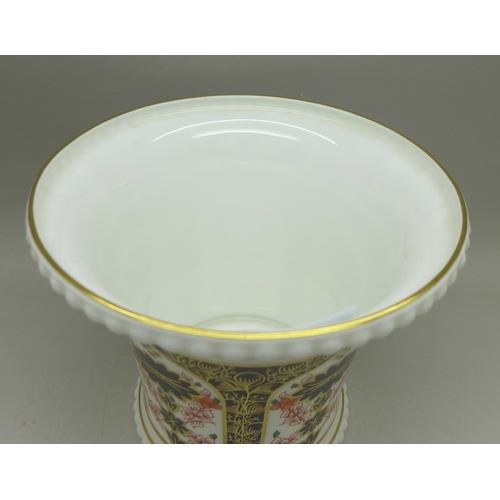 678 - A Royal Crown Derby 1128 pattern vase or planter, 11.5cm