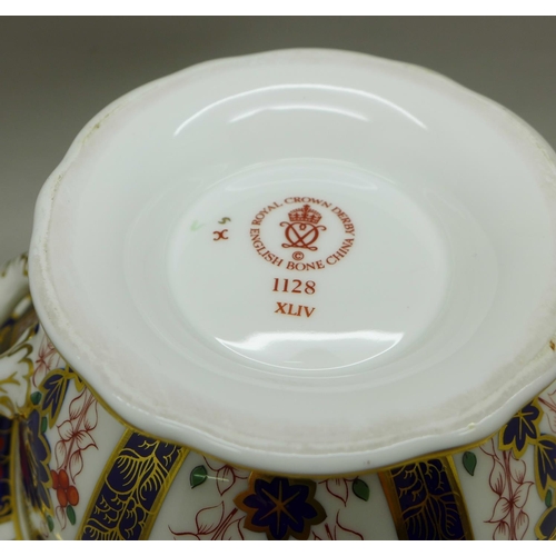 701 - A Royal Crown Derby 1128 pattern tureen, 18cm, with stand