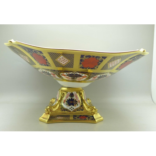 710 - A Royal Crown Derby 1128 pattern comport/centre piece, 27cm