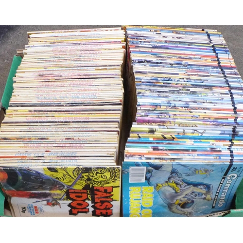 861 - A large collection of war picture library and commando comics, approximately 200 in total