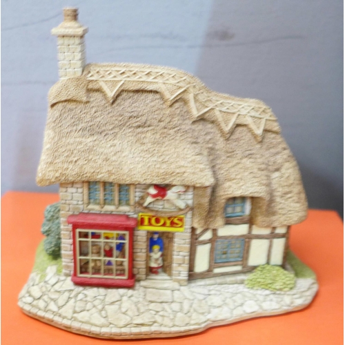 882 - Fourteen Lilliput Lane cottages, all boxed, most with certificates, including Apothecary, Thimble Co... 