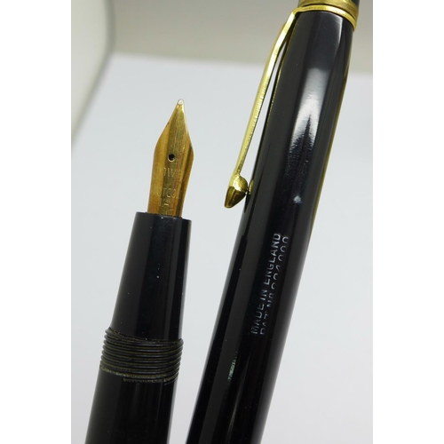 960 - A 1950's Conway Stewart Conway 15 fountain pen with 14ct gold nib and matching 'Nippy' No.3 pencil, ... 