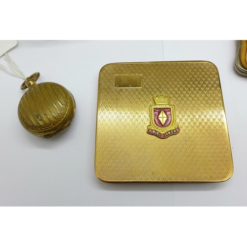 965 - A compact, a mother of pearl purse, a sovereign case, a box and a double pill box