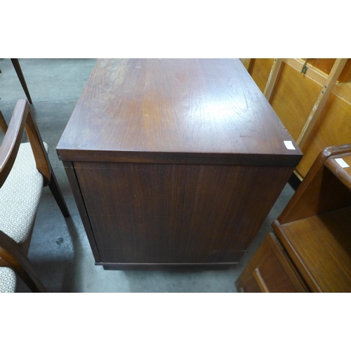 154 - An Elliotts of Newbury teak sideboard