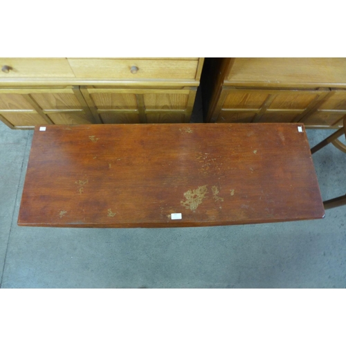 205 - A Gordon Russell teak coffee table