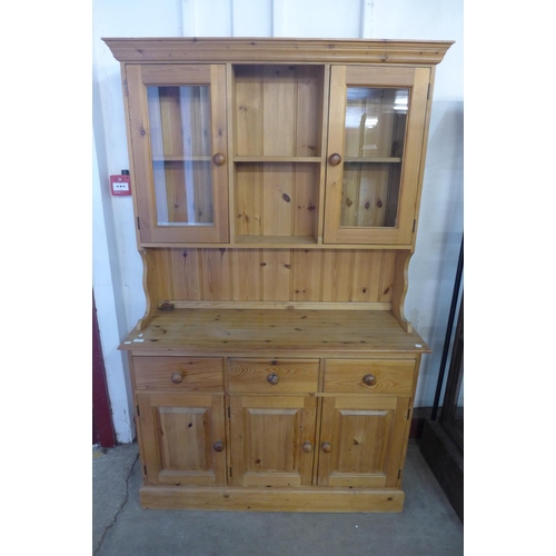 404 - A pine dresser