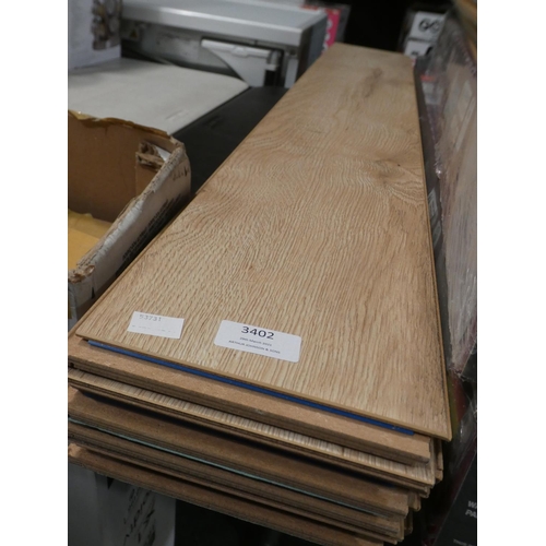 3292 - Pack Of Laminate Flooring (Light Oak) (217-434) * This lot is subject to VAT