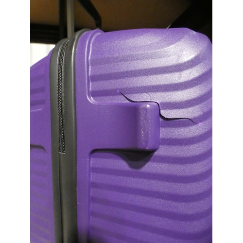 3309 - American Tourister Zakk Large Hardside Spinner Case (Damaged Casing)       (215-558) * This lot is s... 