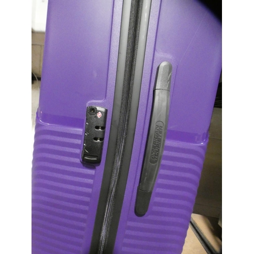 3309 - American Tourister Zakk Large Hardside Spinner Case (Damaged Casing)       (215-558) * This lot is s... 