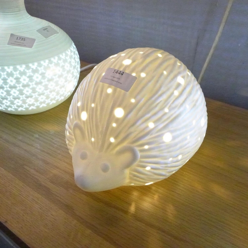 1444 - A white hedgehog lamp (LP01410)   #