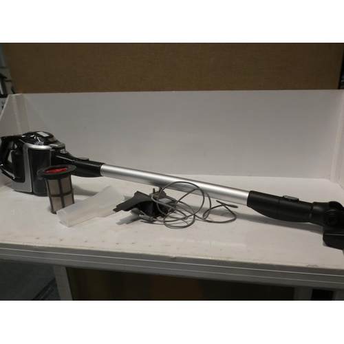 3142 - A Bosch Series 8 Unlimited Handstick Vacuum - with charging lead   (218 -155 ) * This Lot Is Subject... 