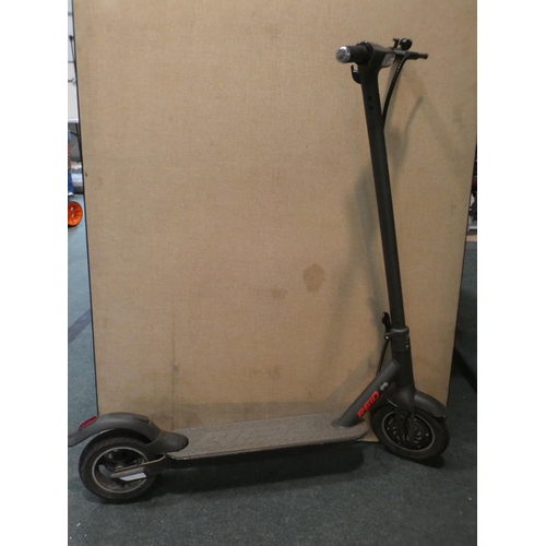 3158 - Reid Evo Electric Scooter - no charging lead, RRP £389.99 + VAT (219-232) * This lot is subject to V... 