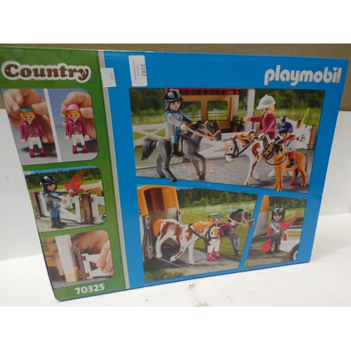 3182 - Playmobil Farm Set (219-213) * This lot is subject to VAT