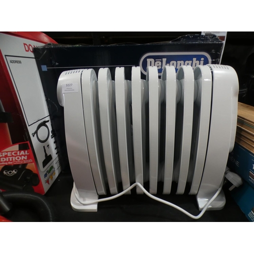 3227 - Delonghi Oil Filled Small Radiator (219-308) * This lot is subject to VAT