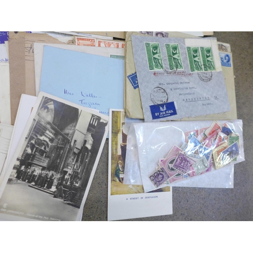 689 - World postal history; an accumulation of all period world postal history including (a few) Great Bri... 