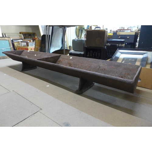 405 - A large cast iron feeding trough, 177 x 38cm