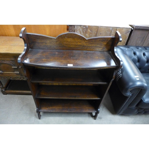 68 - An early 20th Century oak open bookcase