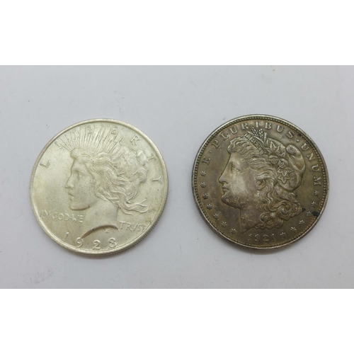 1017 - Two US one dollar coins, 1921 and 1923