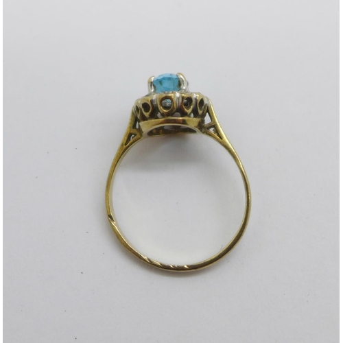 1062 - A 9ct gold, aquamarine and diamond ring, 2.2g, N