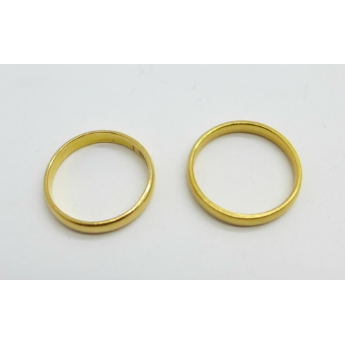 1075 - A 22ct gold wedding band, 3.1g, M, and one other gold wedding band with Birmingham mark, 2.9g, L