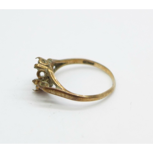 1086 - A 9ct gold ring, a/f, lacking stone, 2.1g, P