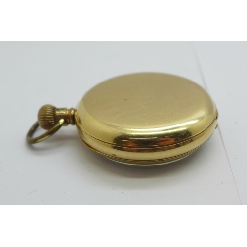 1099 - A Waltham gold plated top-wind pocket watch