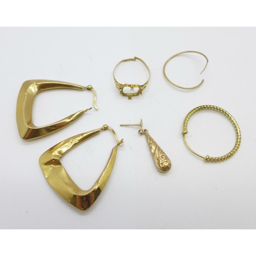 1140 - Scrap 9ct gold and yellow metal jewellery, a/f, 5.3g