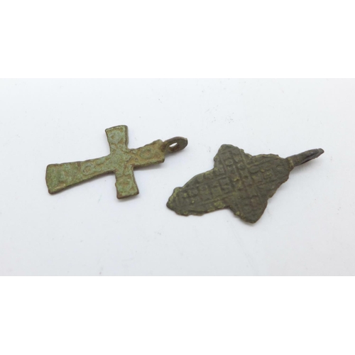 1170 - Two bronze crosses, found in Russia