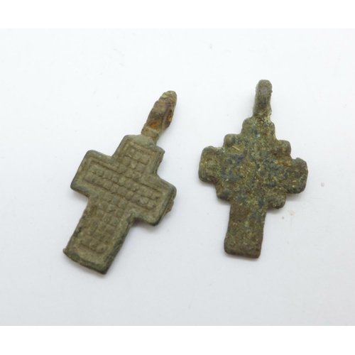 1172 - Two bronze crosses, found in Russia