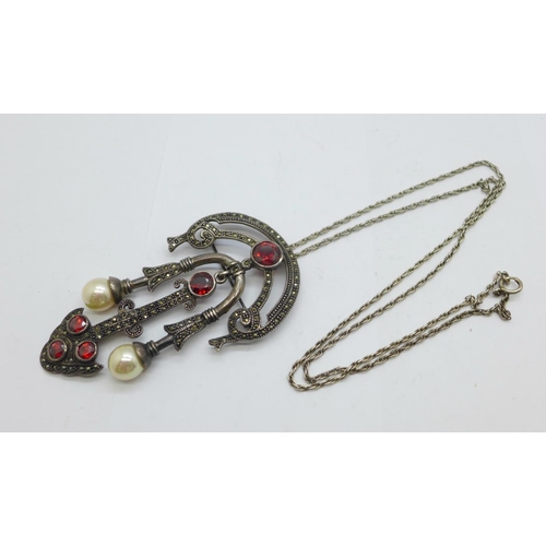 1182 - A large 925 silver and marcasite pendant/brooch and chain