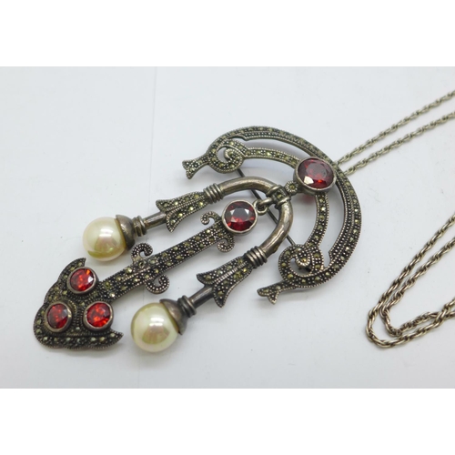 1182 - A large 925 silver and marcasite pendant/brooch and chain