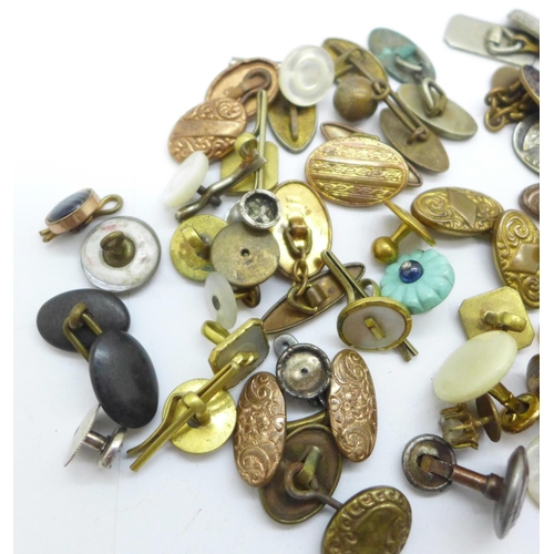 1185 - Vintage cufflinks, studs and enamelled buttons