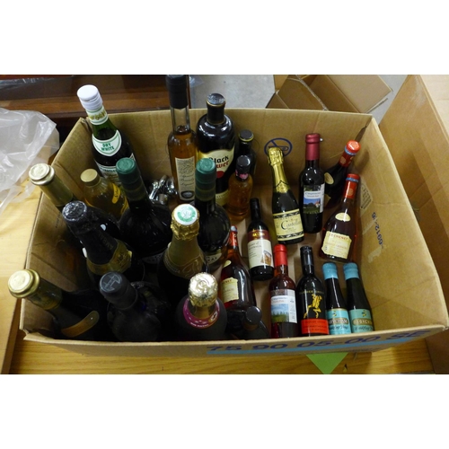 1200 - A box of wines, whiskies and spirits, etc. **PLEASE NOTE THIS LOT IS NOT ELIGIBLE FOR POSTING AND PA... 