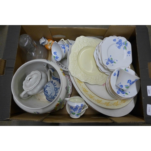 1259 - A box of china including Crown Ducal, etc. **PLEASE NOTE THIS LOT IS NOT ELIGIBLE FOR POSTING AND PA... 